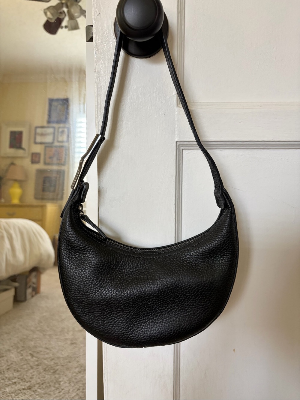 Longchamp Roseau Essential Half Moon Hobo Bag Black - Picture 7 of 10